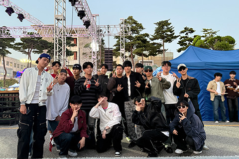 인스디스 활동사진