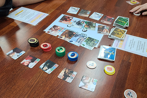 보인다 활동 사진